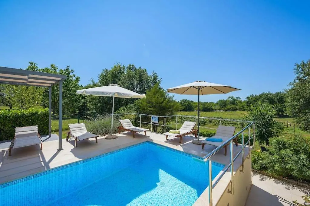Villa Eufemia بوريتش كرواتيا