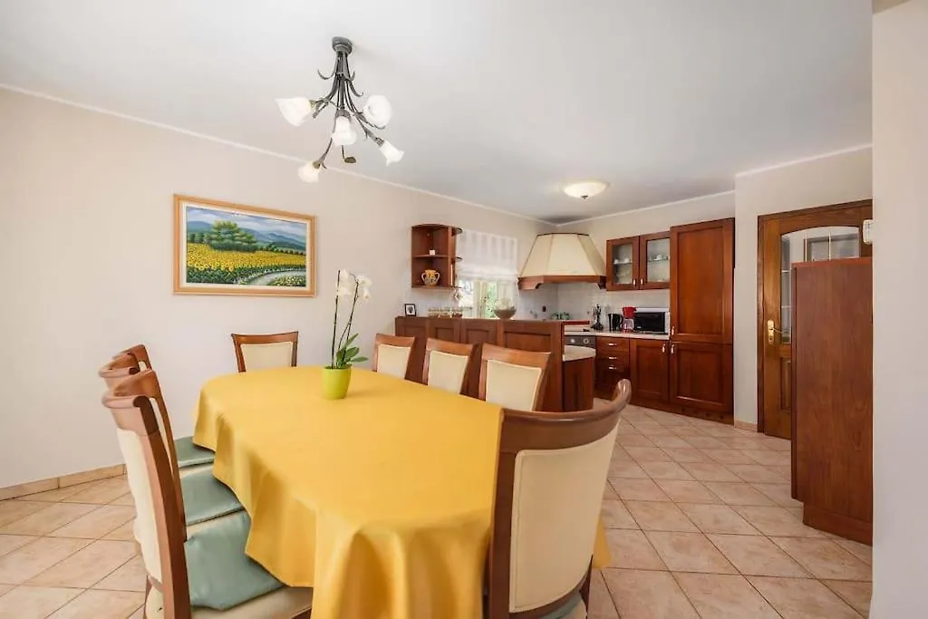 Villa Eufemia بوريتش